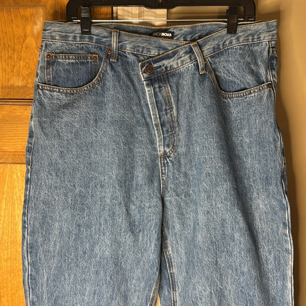 Fashion Nova Crossover Straight Leg Oversized  Jeans - Medium Wash Size 15 - Picture 3 of 6